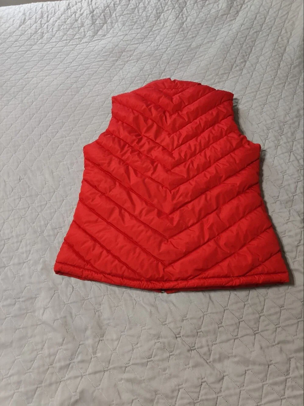 GAP Chevron Red Puffer Vest Women's Size Large